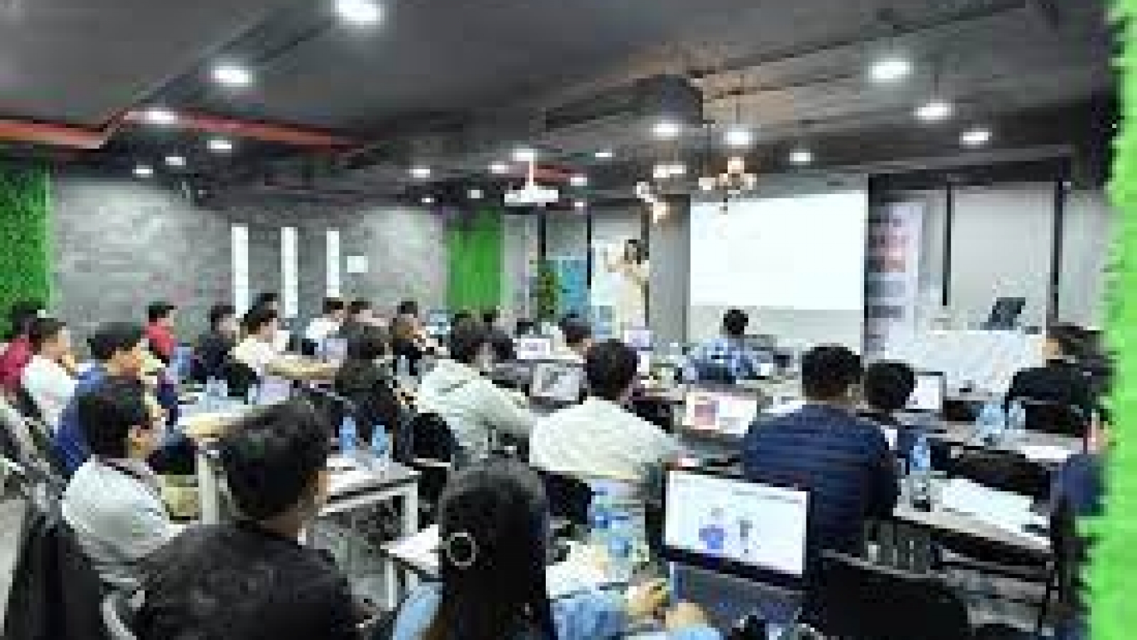 Top 5 trung tâm thi chứng chỉ Marketing Tại Long Xuyên - An Giang